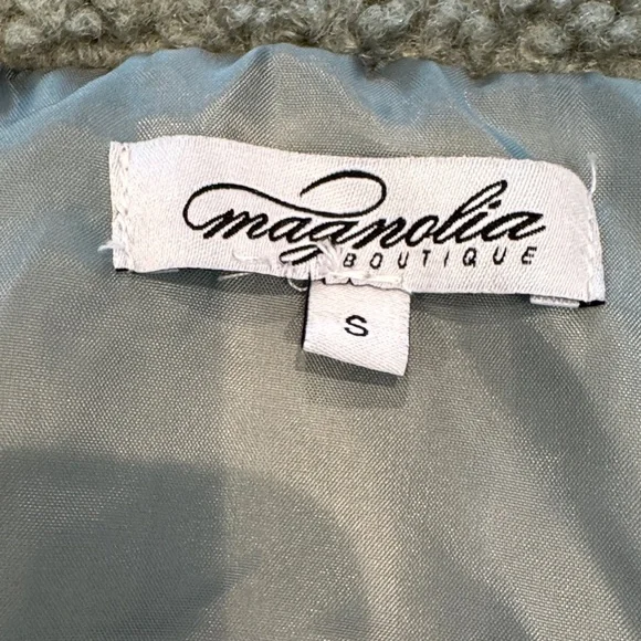 Magnolia Boutique Plush Sage Green Sherpa Zip Up Vest Cozy Layering Warm - Picture 8 of 9